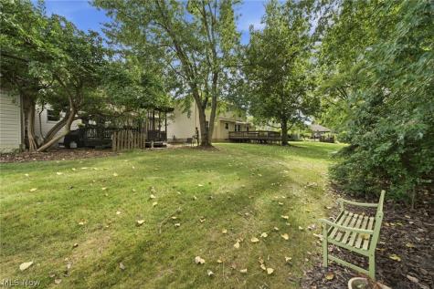 3374 Kings Mill Run Rocky River OH 44116