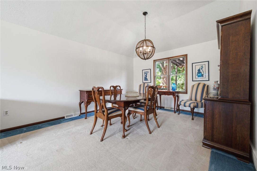 3374 Kings Mill Run Rocky River OH 44116