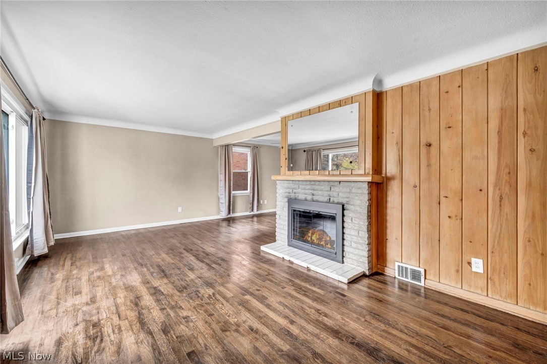 180 E 264th Street Euclid OH 44132