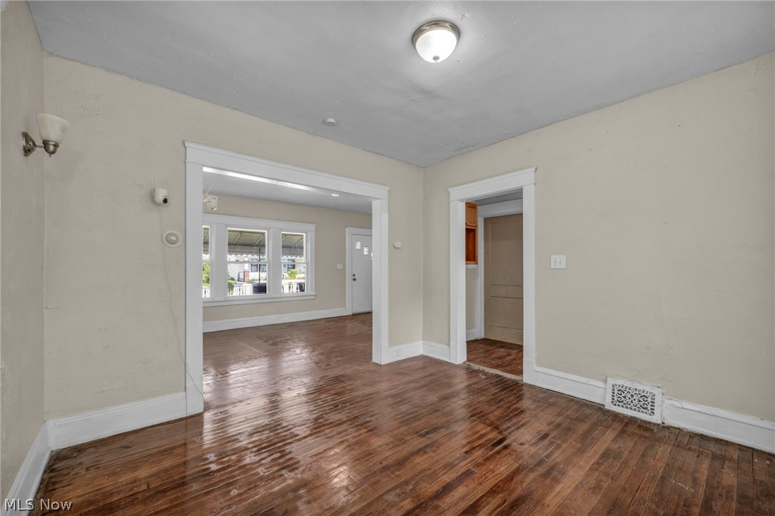 11714 Oakview Avenue Cleveland OH 44108