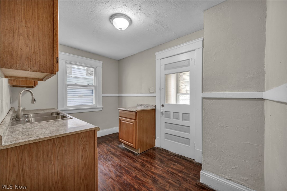 11714 Oakview Avenue Cleveland OH 44108
