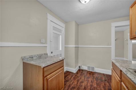 11714 Oakview Avenue Cleveland OH 44108
