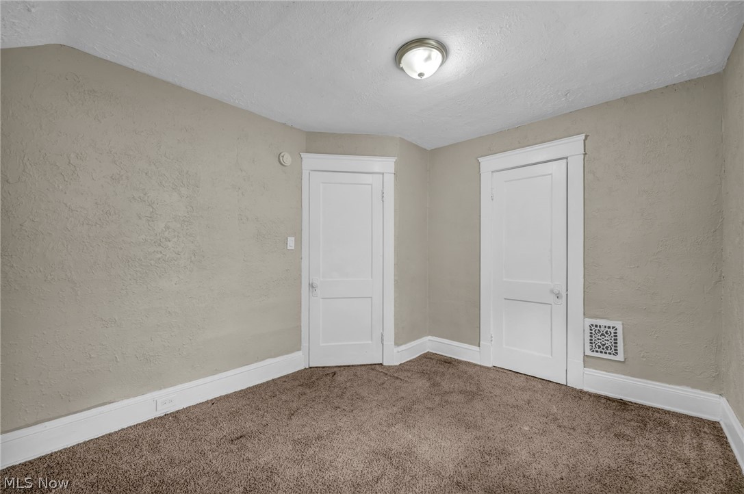 11714 Oakview Avenue Cleveland OH 44108