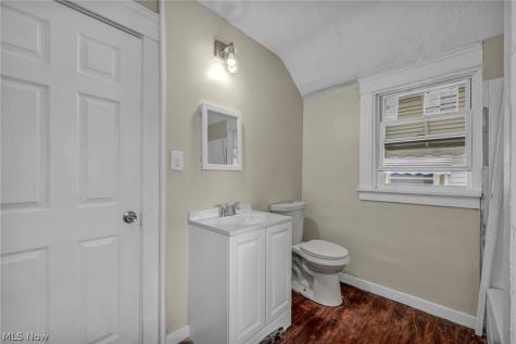 11714 Oakview Avenue Cleveland OH 44108