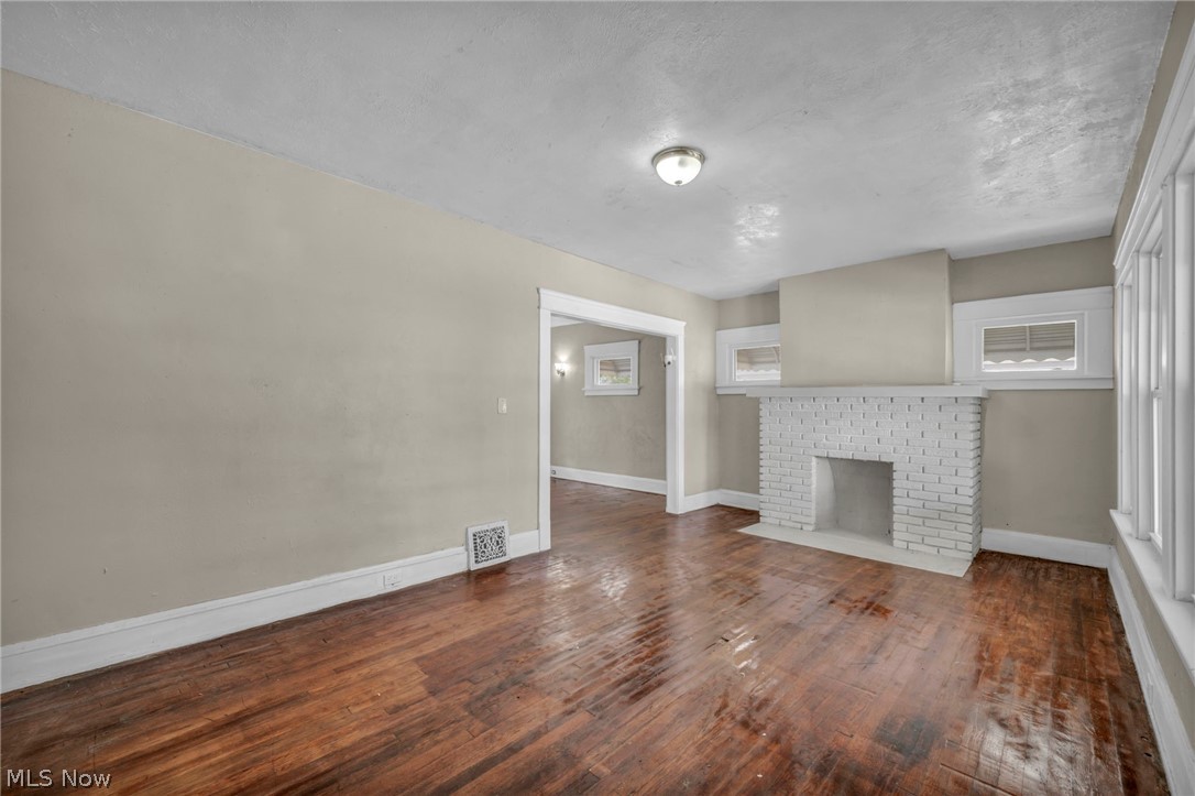 11714 Oakview Avenue Cleveland OH 44108