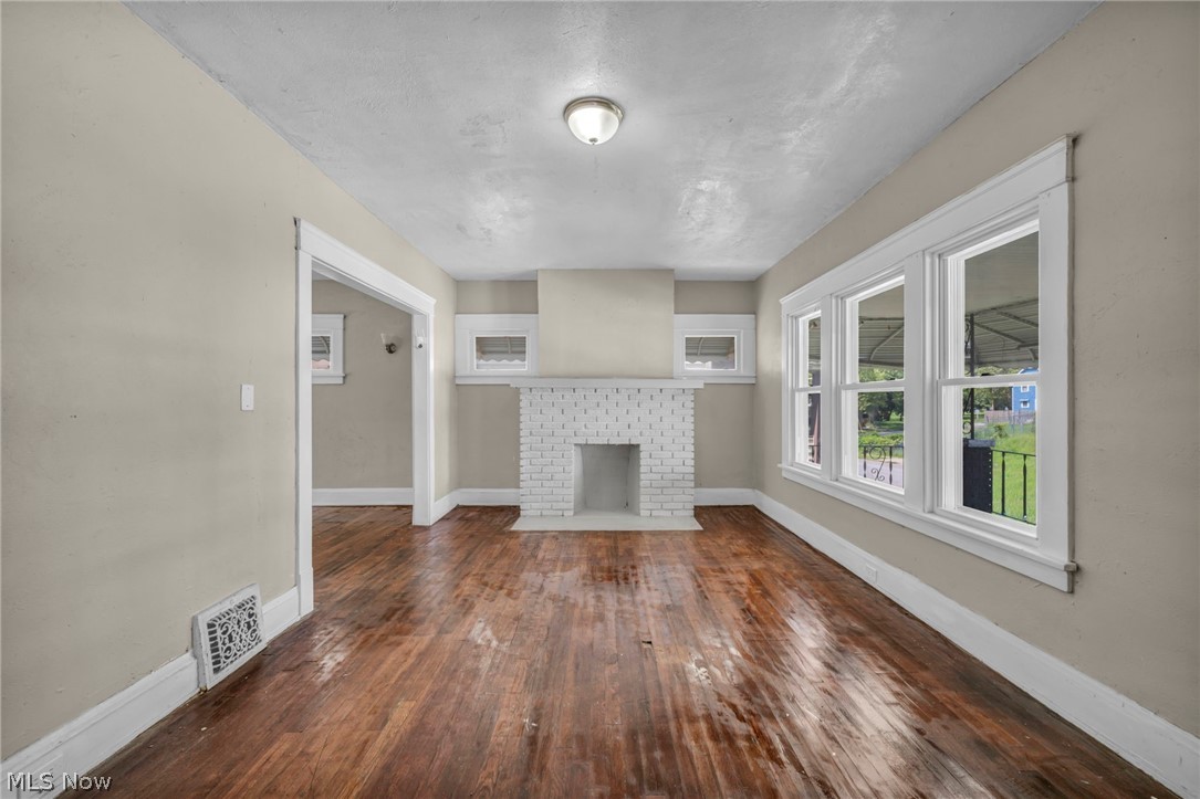 11714 Oakview Avenue Cleveland OH 44108