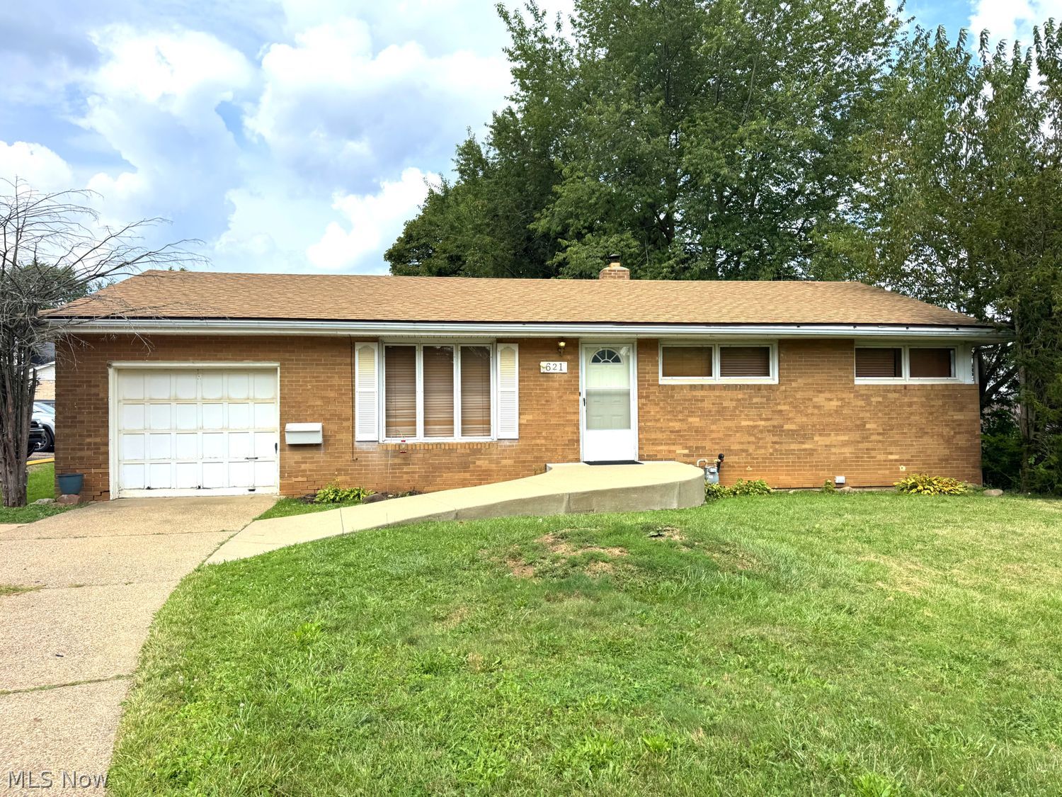 621 32nd Street NW Canton OH 44709