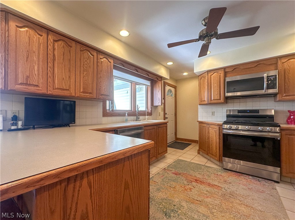 1011 Park Circle Girard OH 44420
