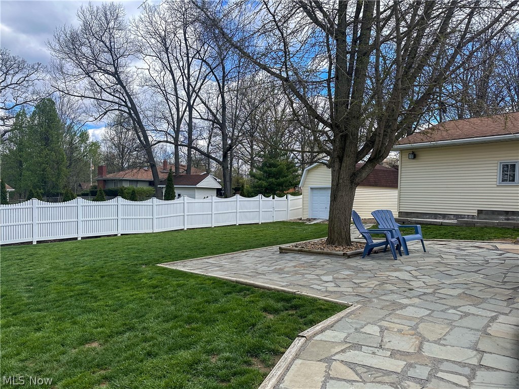 1011 Park Circle Girard OH 44420