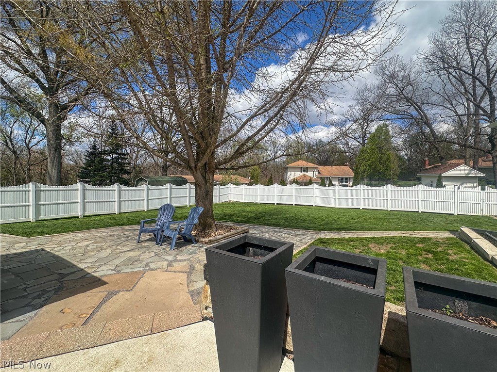 1011 Park Circle Girard OH 44420