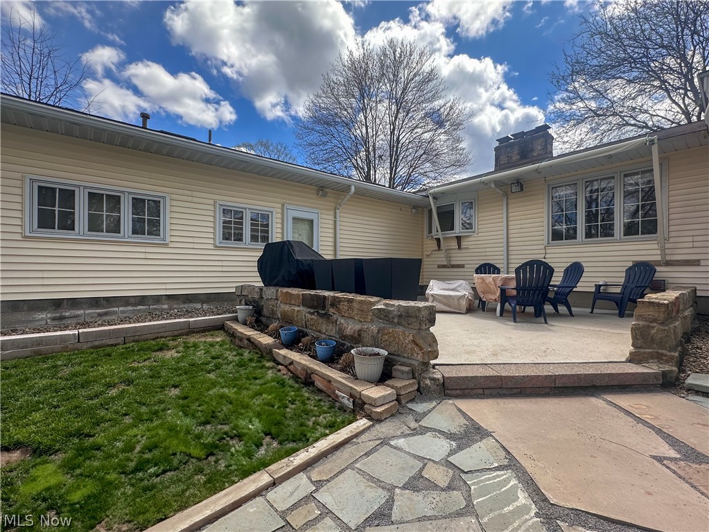 1011 Park Circle Girard OH 44420