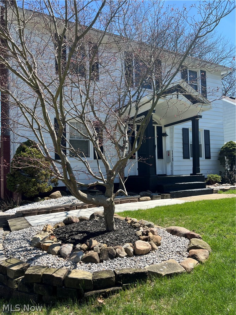 1129 Avon Street Akron OH 44310