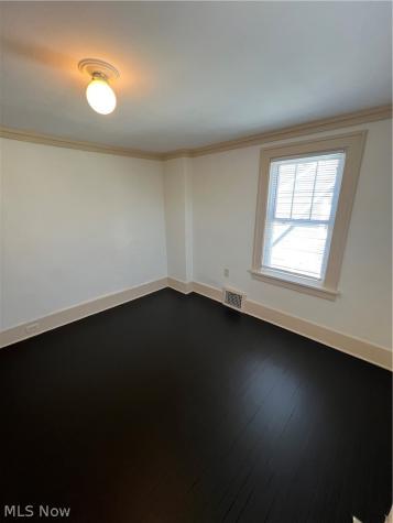 1129 Avon Street Akron OH 44310