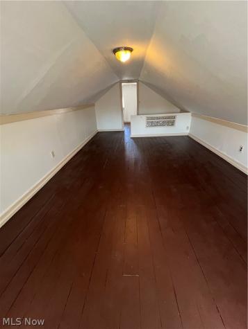 1129 Avon Street Akron OH 44310