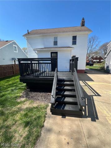 1129 Avon Street Akron OH 44310
