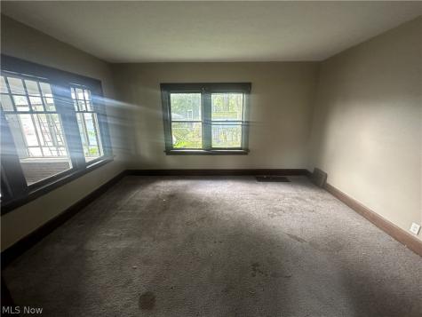 1043 S Webb Avenue Alliance OH 44601