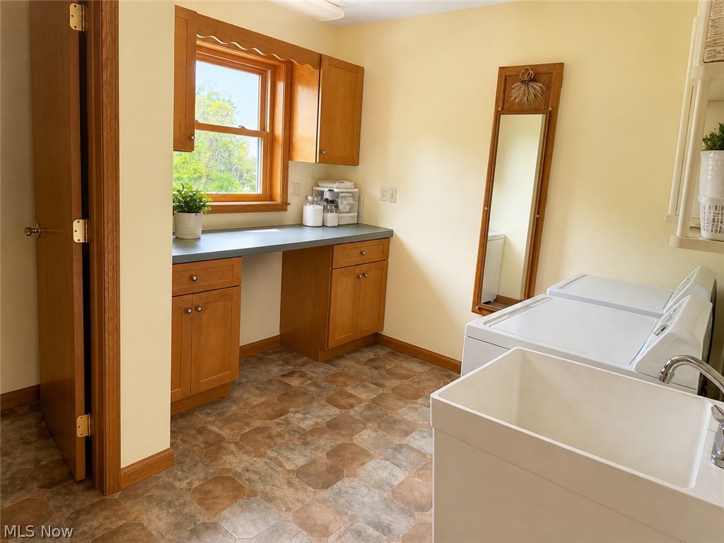 305 North Drive Somerset OH 43783