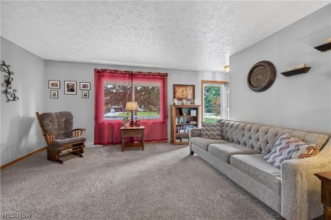 763 Lockwood Road Barberton OH 44203