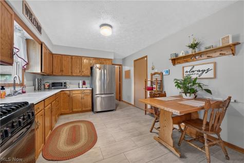 763 Lockwood Road Barberton OH 44203