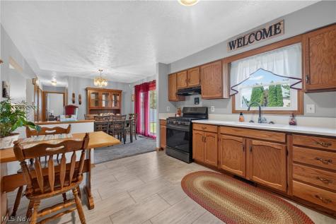 763 Lockwood Road Barberton OH 44203
