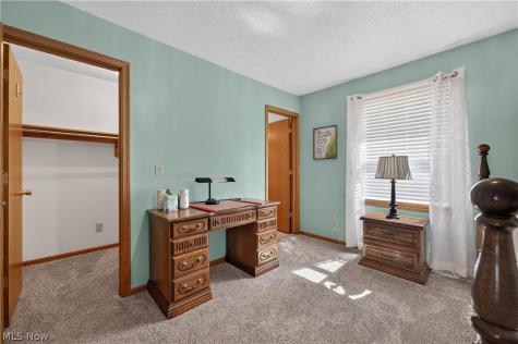 763 Lockwood Road Barberton OH 44203