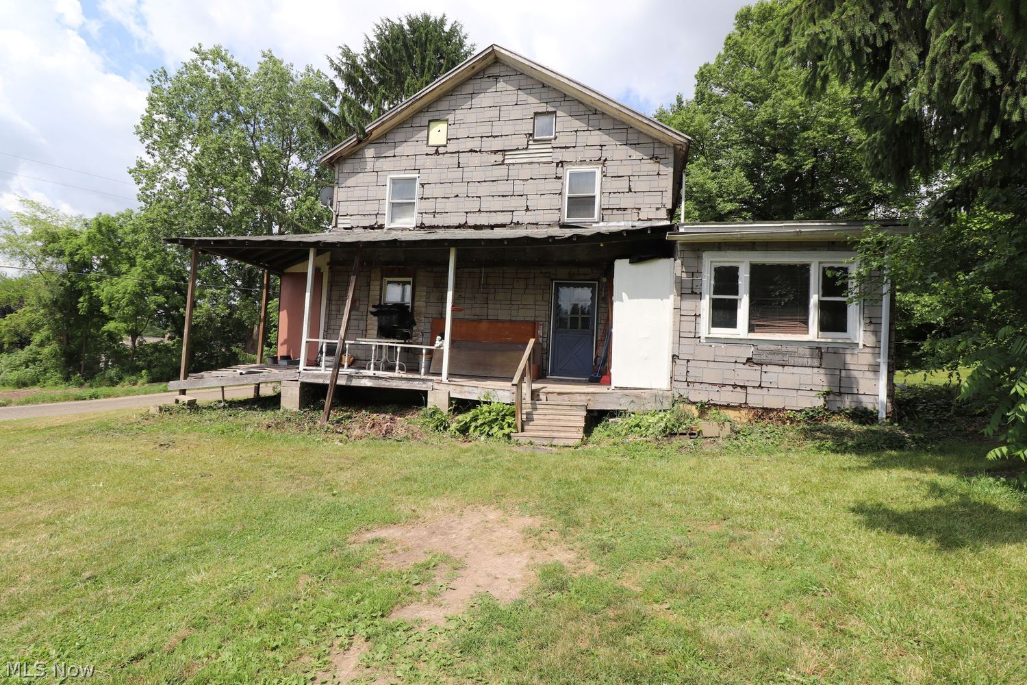 14115 Weygandt Street NW North Lawrence OH 44666