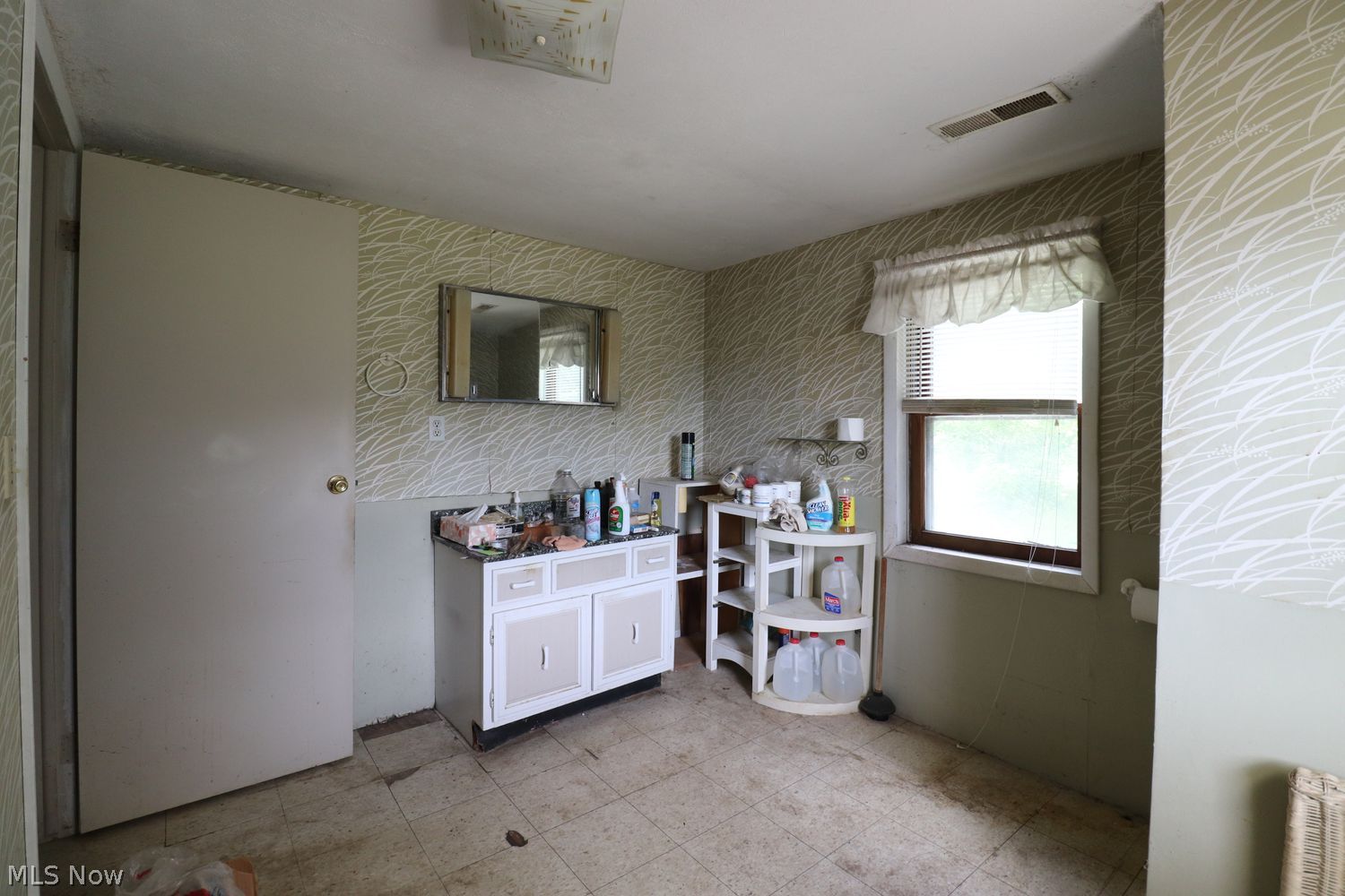 14115 Weygandt Street NW North Lawrence OH 44666