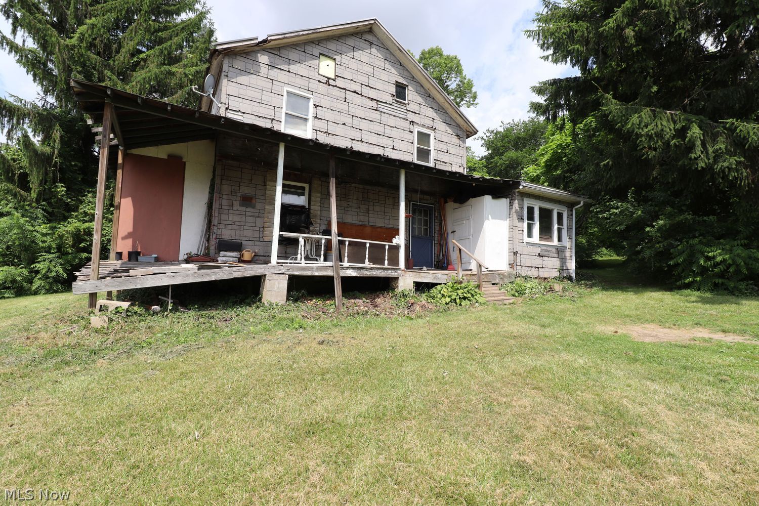 14115 Weygandt Street NW North Lawrence OH 44666