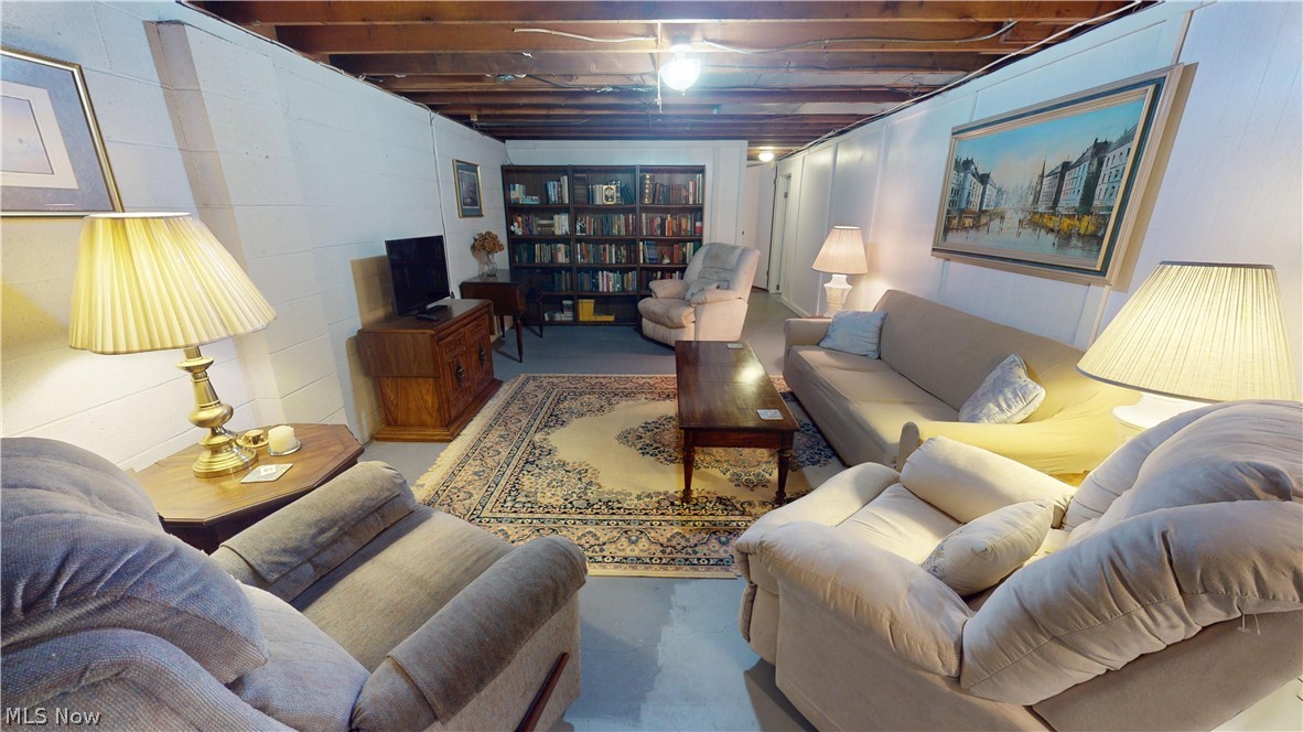 7443 Sugartree Drive Boardman OH 44512