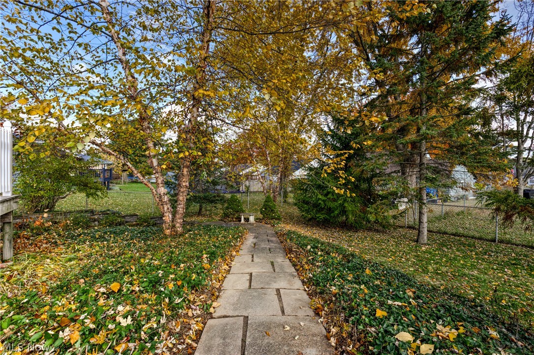 7443 Sugartree Drive Boardman OH 44512