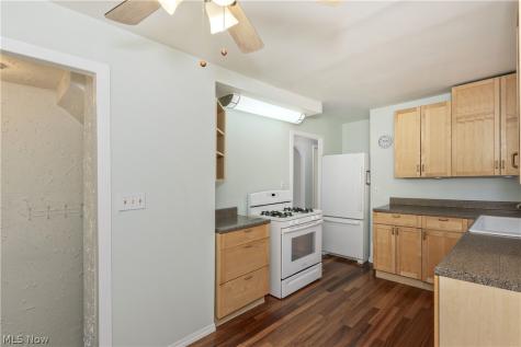1682 Longwood Drive Mayfield Heights OH 44124