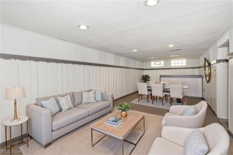 1682 Longwood Drive Mayfield Heights OH 44124