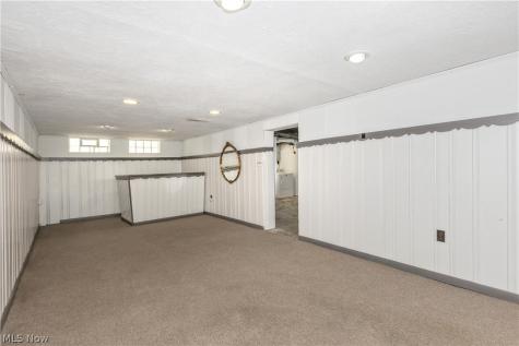 1682 Longwood Drive Mayfield Heights OH 44124