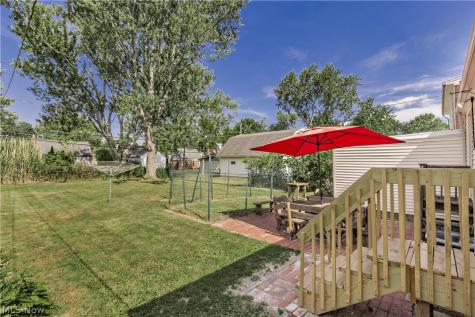 1682 Longwood Drive Mayfield Heights OH 44124