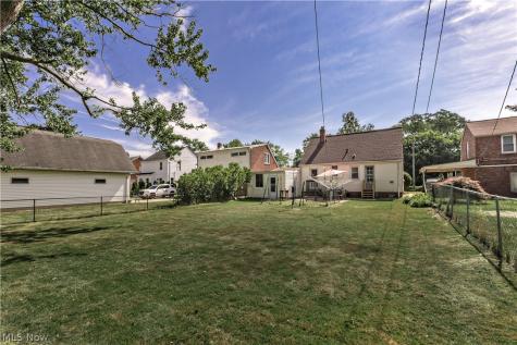 1682 Longwood Drive Mayfield Heights OH 44124