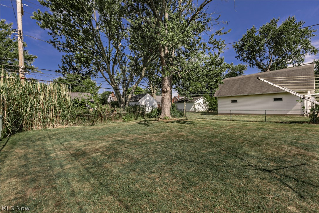 1682 Longwood Drive Mayfield Heights OH 44124