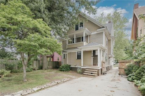 10906 Ashbury Avenue Cleveland OH 44106