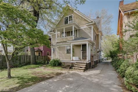10906 Ashbury Avenue Cleveland OH 44106