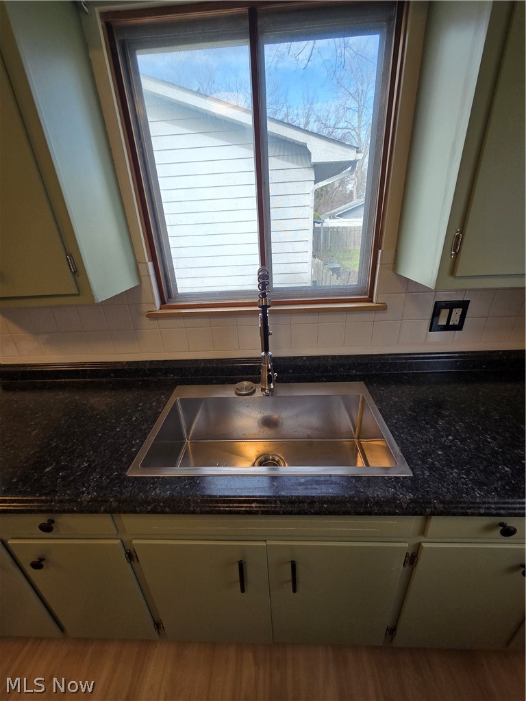 5933 Decker Road North Olmsted OH 44070