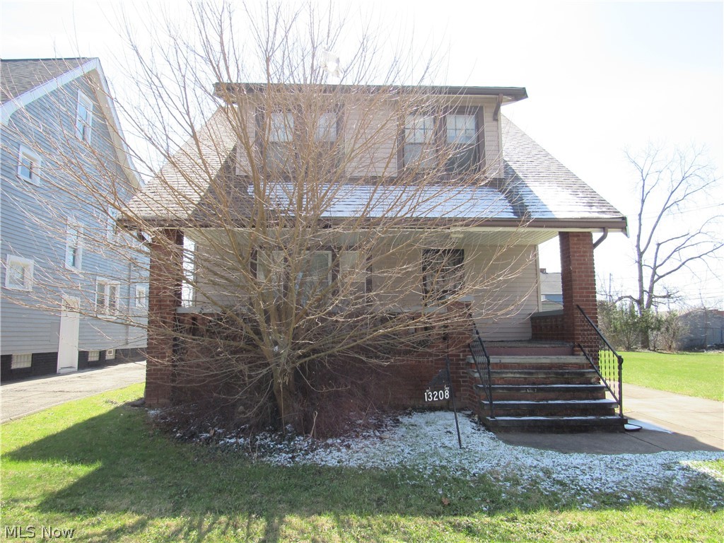 13208 Maplerow Avenue Garfield Heights OH 44105