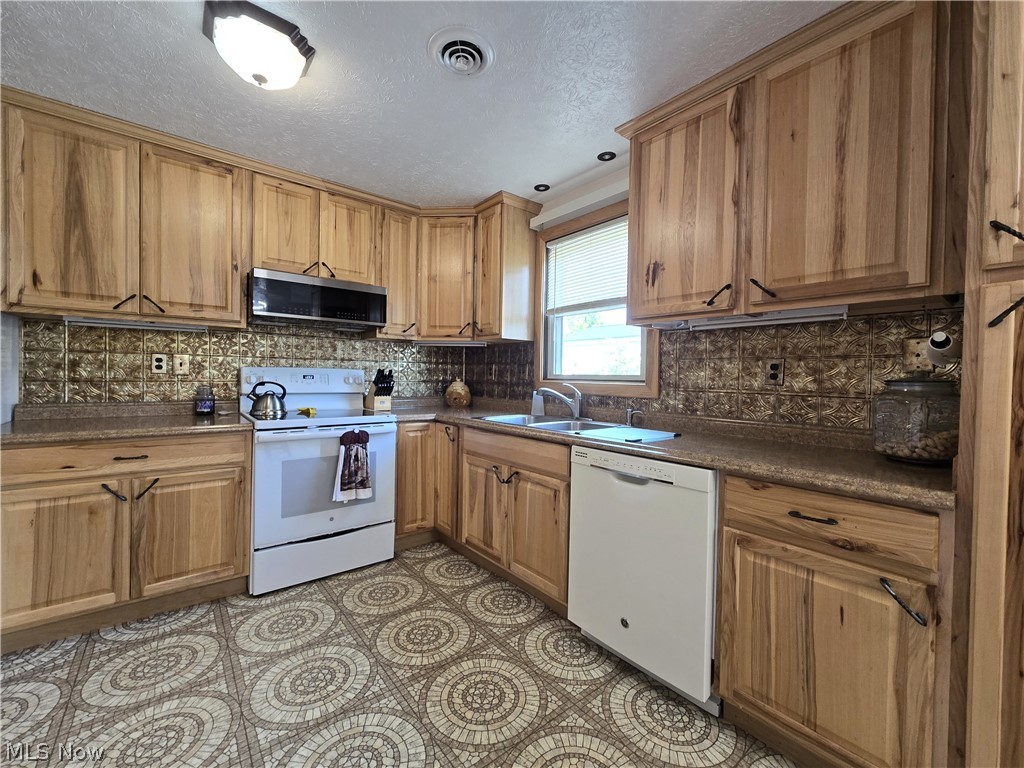 1 Jasmin Rittman OH 44270