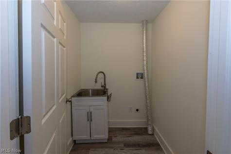 4213 Bridge Avenue Cleveland OH 44113