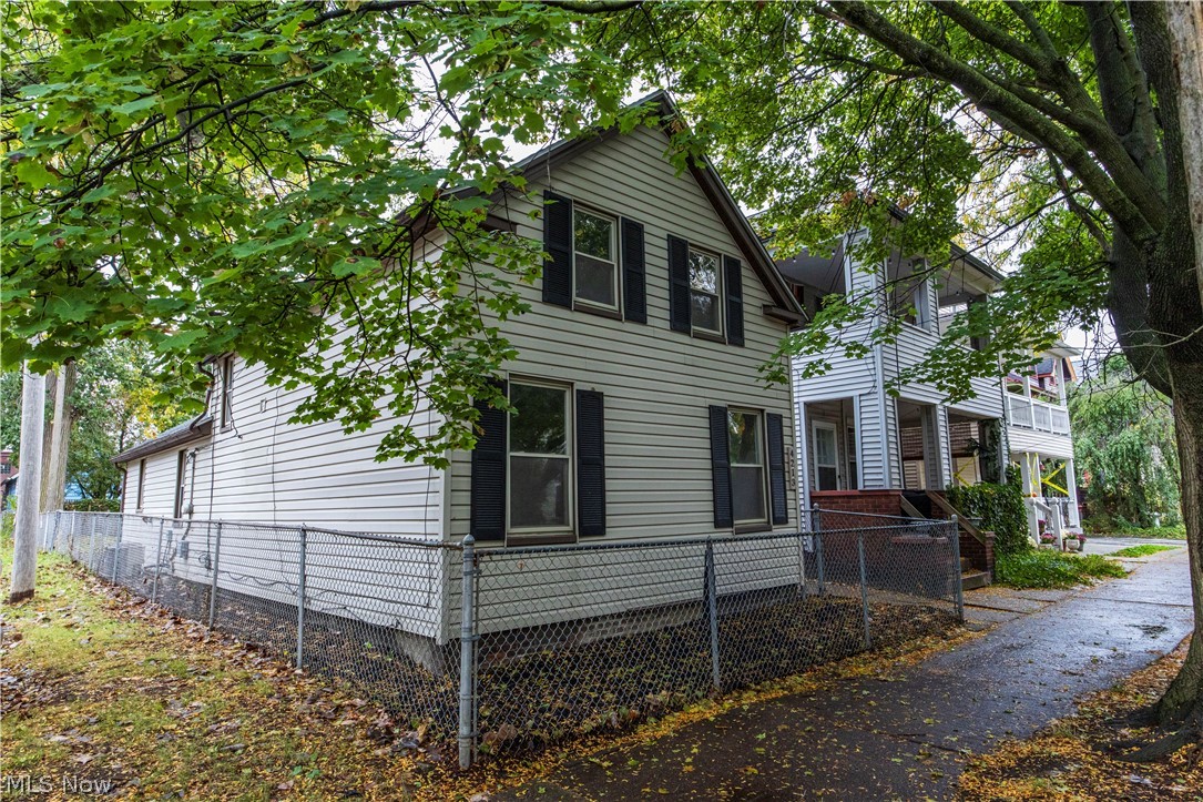 4213 Bridge Avenue Cleveland OH 44113