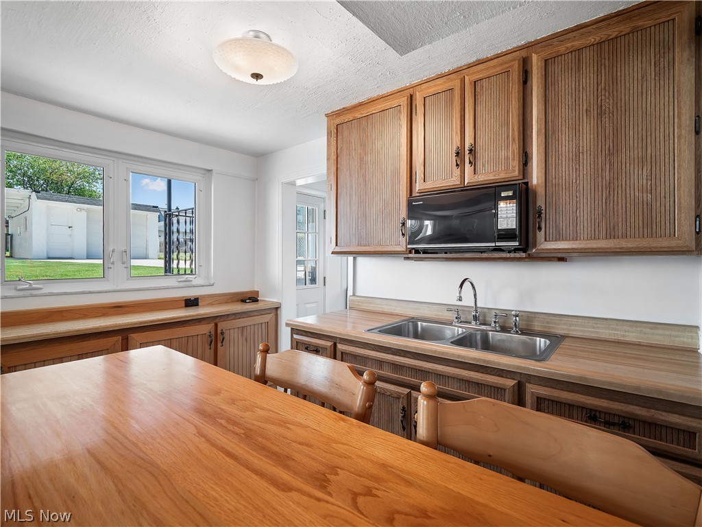 6003 Archmere Avenue Brooklyn OH 44144