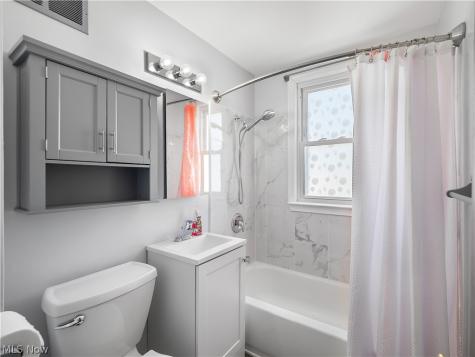6003 Archmere Avenue Brooklyn OH 44144