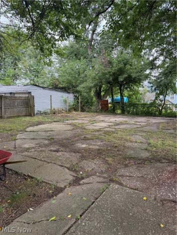 12514 Leeila Avenue Cleveland OH 44135