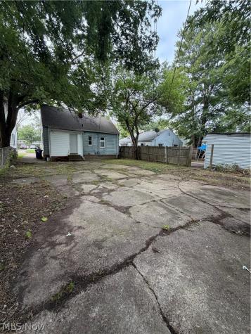 12514 Leeila Avenue Cleveland OH 44135