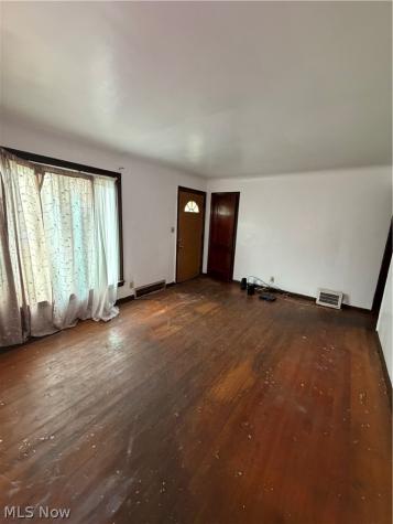 12514 Leeila Avenue Cleveland OH 44135