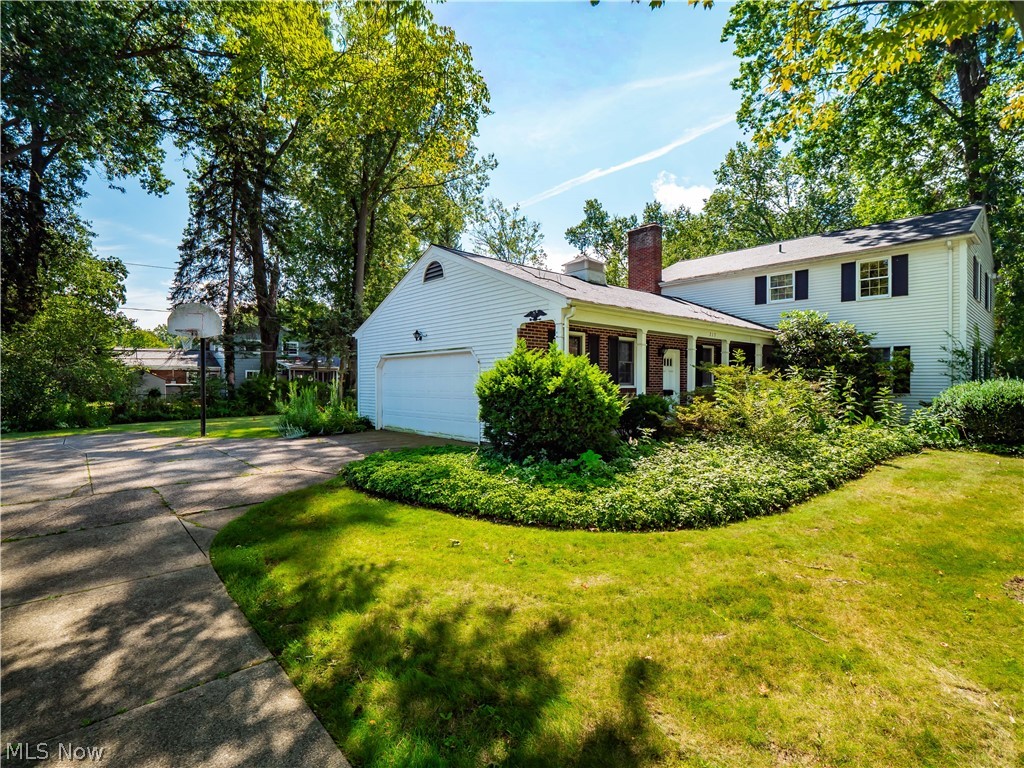 213 Cherry Lane Avon Lake OH 44012