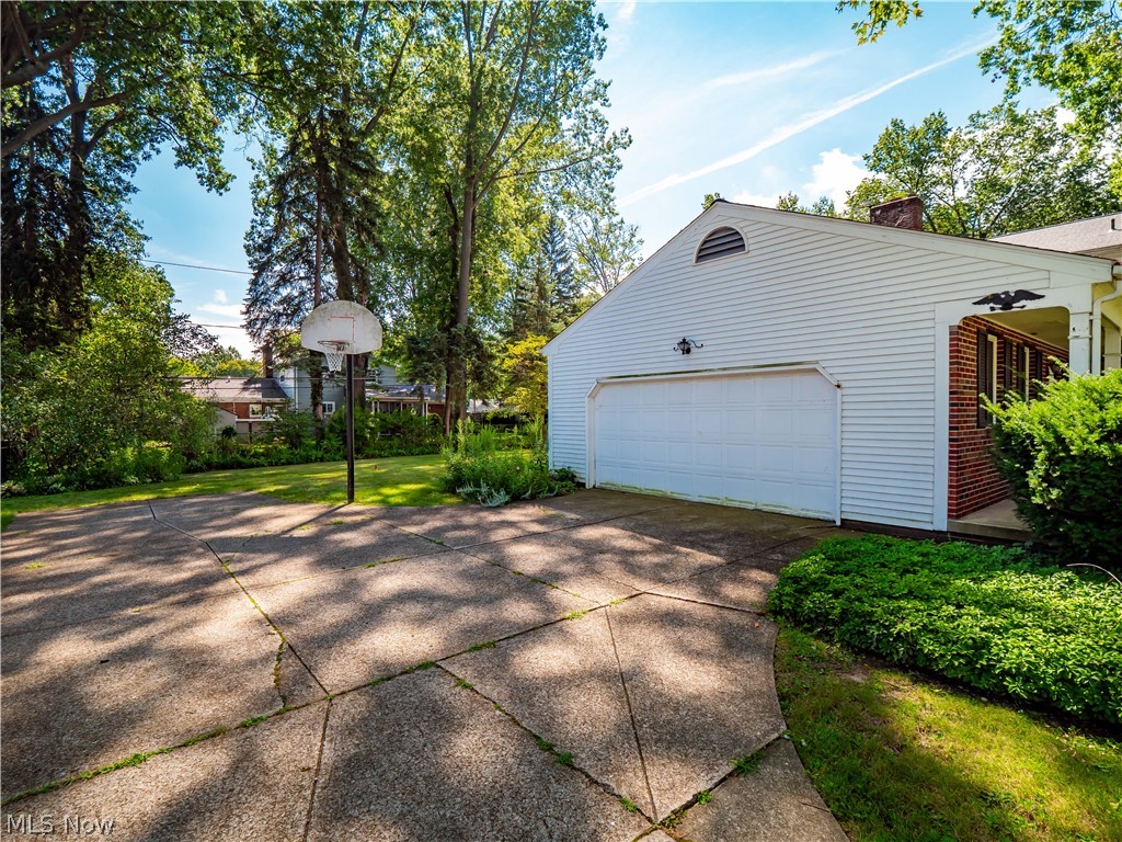 213 Cherry Lane Avon Lake OH 44012